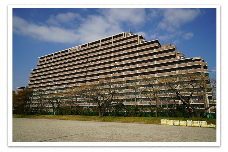 アンピール馬出九大病院前　外観